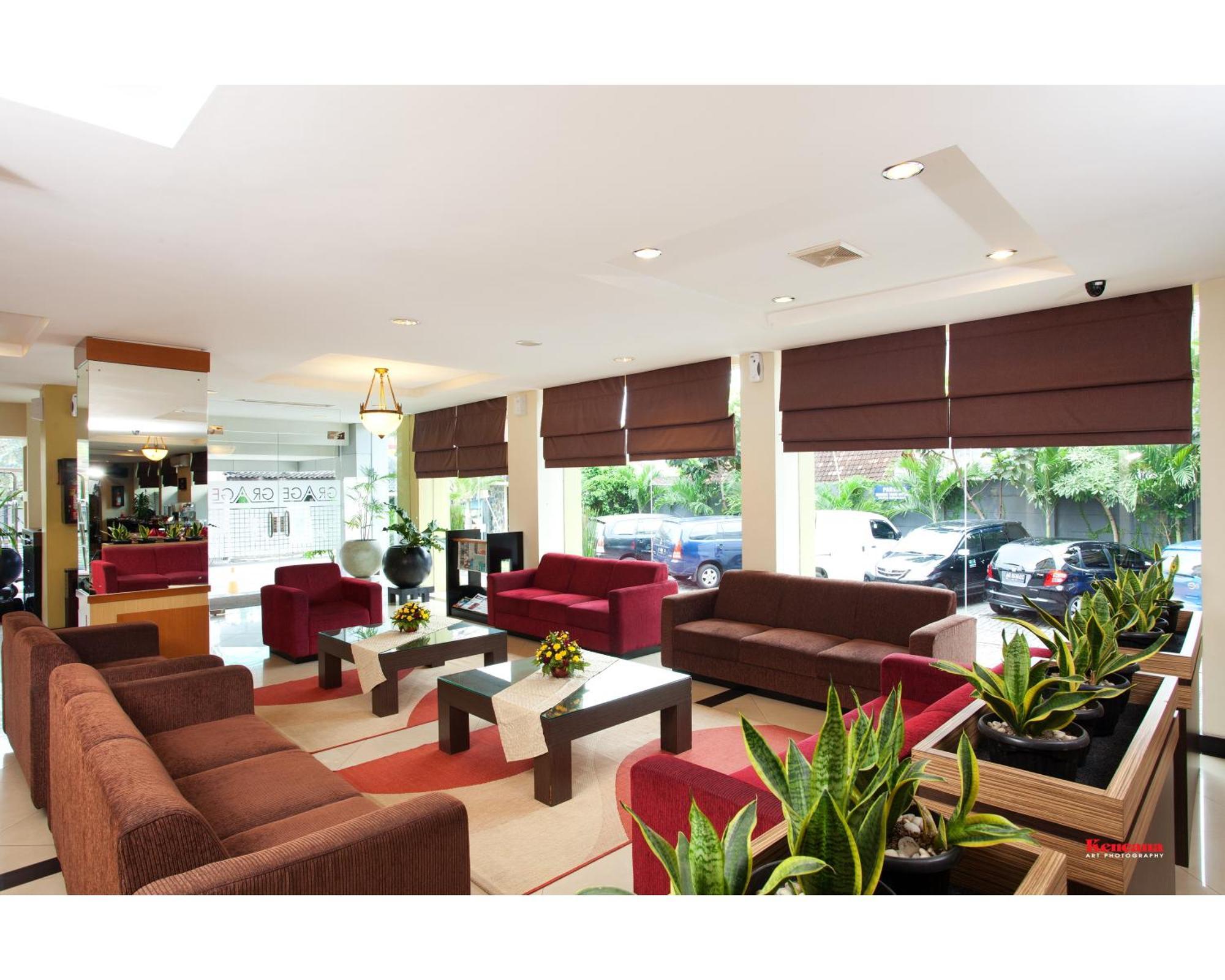 Regantris Malioboro Hotel Джокякарта Екстериор снимка