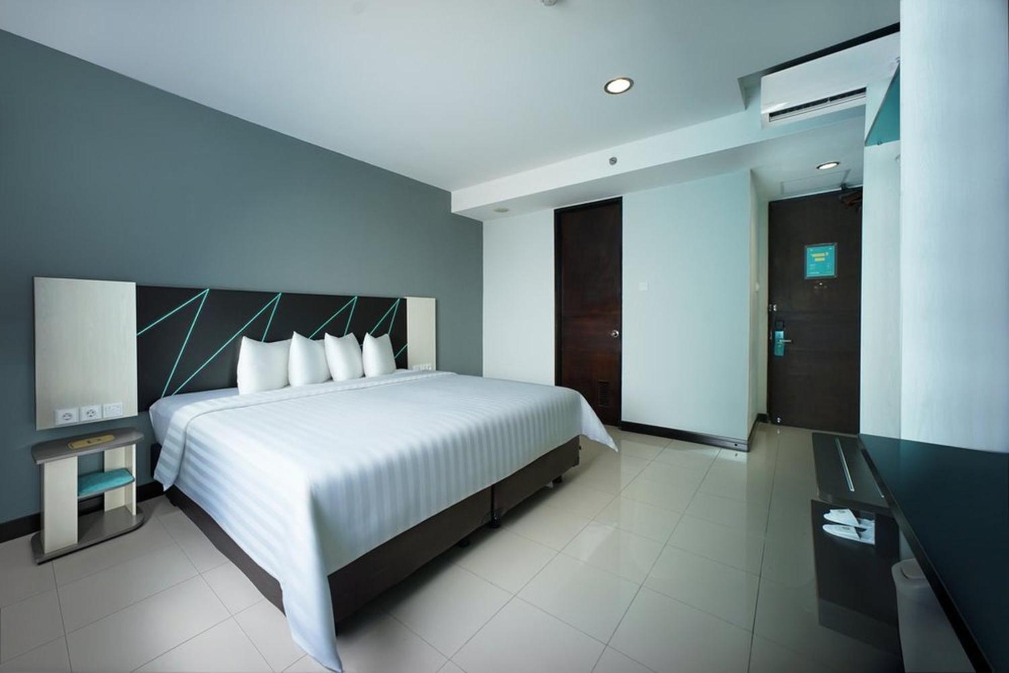 Regantris Malioboro Hotel Джокякарта Екстериор снимка