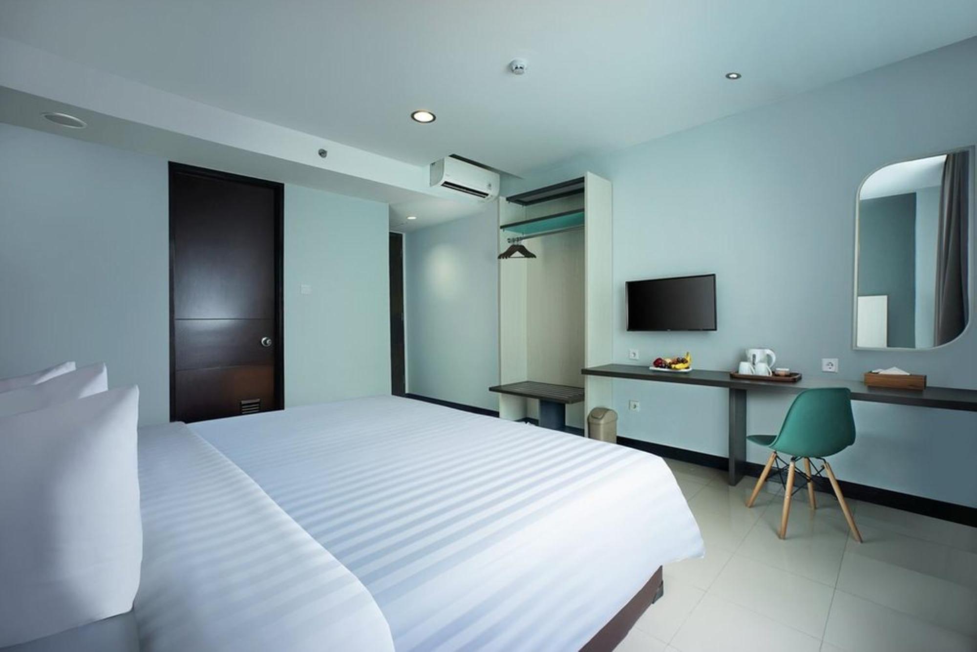 Regantris Malioboro Hotel Джокякарта Екстериор снимка