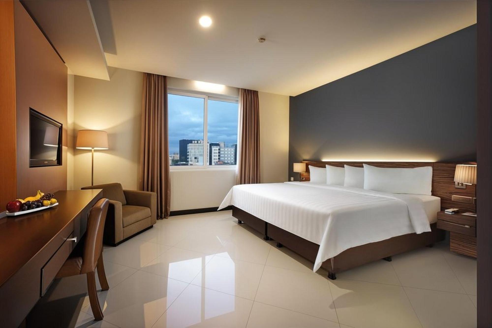 Regantris Malioboro Hotel Джокякарта Екстериор снимка