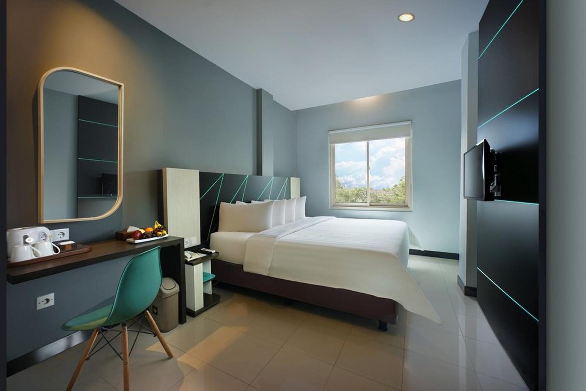 Regantris Malioboro Hotel Джокякарта Екстериор снимка