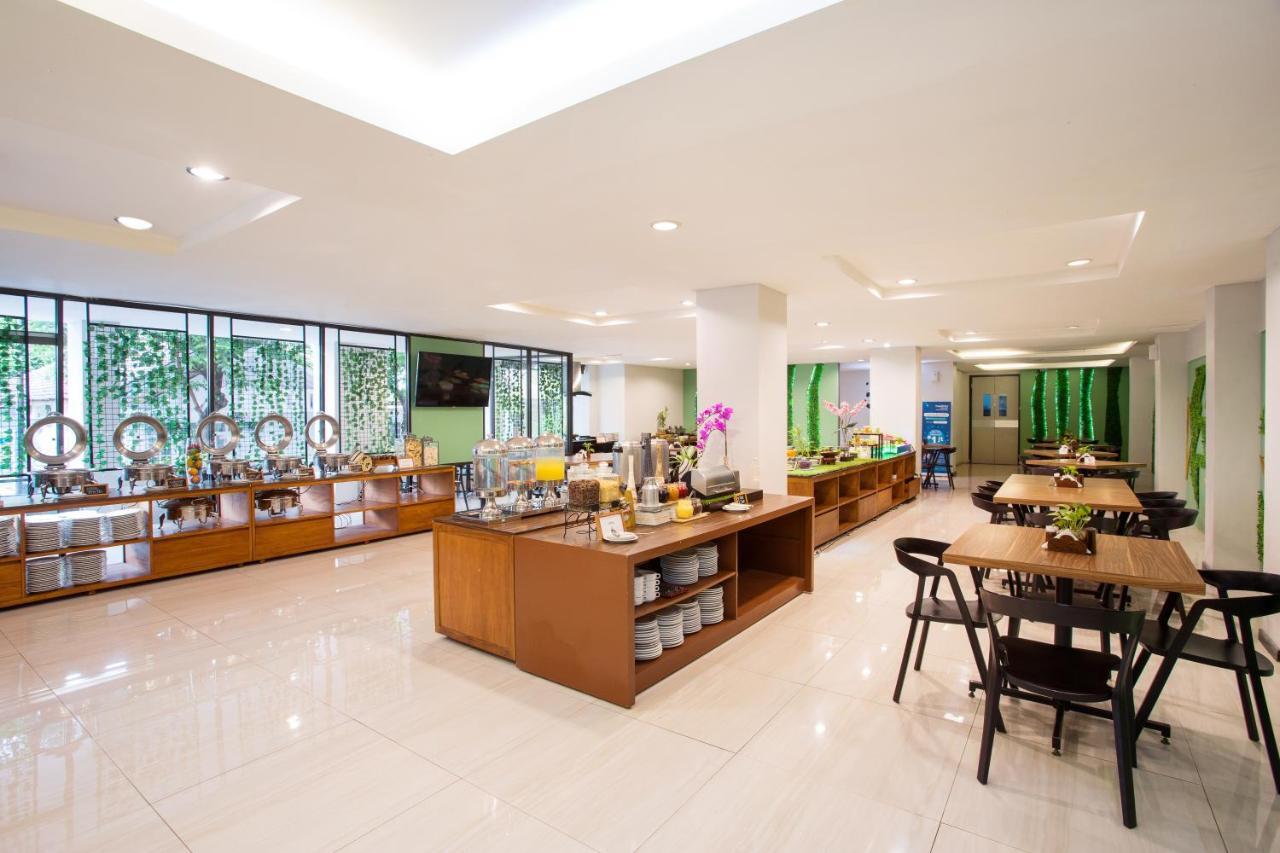 Regantris Malioboro Hotel Джокякарта Екстериор снимка